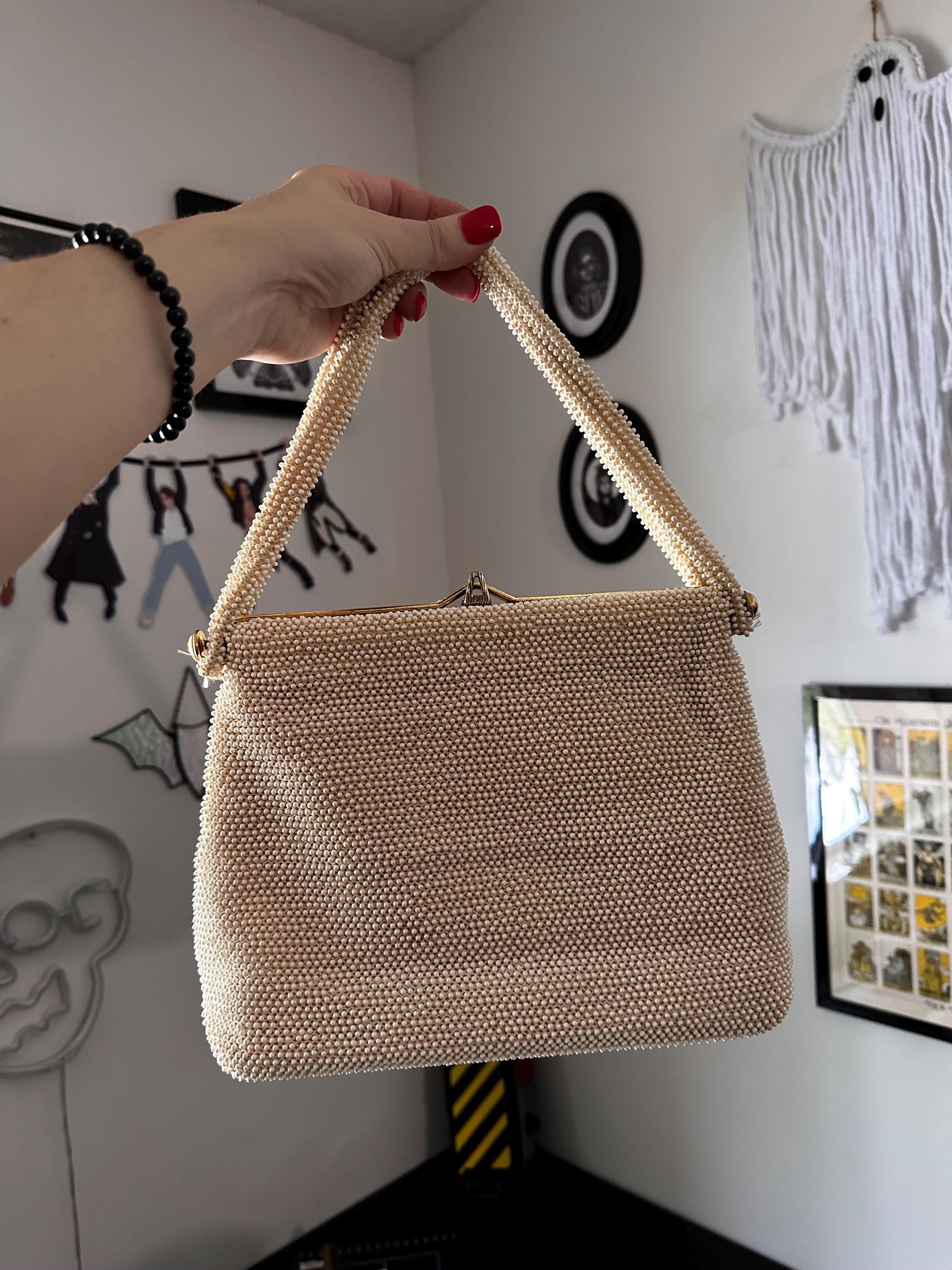 1960s Vintage Beaded Kiss Lock Handbag ? SOLD ? This vintage Cordé Bead purse is a unique and  main image 3
