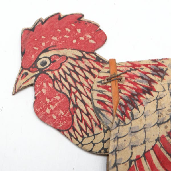 Coq antique ou noisemaker de poulet, jouet de cru pour l’Halloween