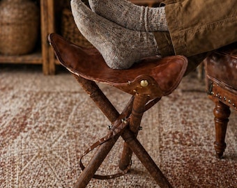 Taburete de madera y cuero, reposapiés para sala de estar, taburete plegable de madera.