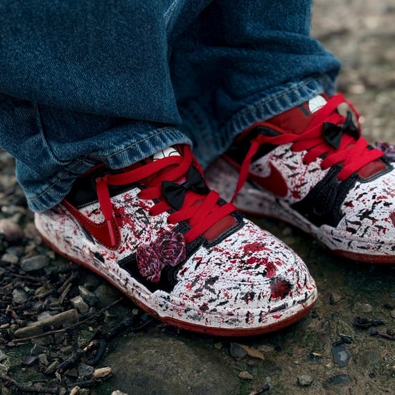 Nike Full Force Low Custom – Ediție exclusivă cu trandafir