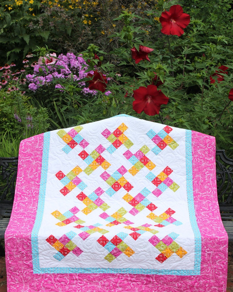 The Twist 2-1/2" Strip Quilt Pattern - Multiple Sizes - Crib, Lap, Twin ...
