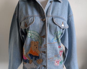 Vintage jaren 80 SAMEN! Geborduurd spijkerjack teddybeer picknick / vakantie, kitsch eigenzinnig jeansjack