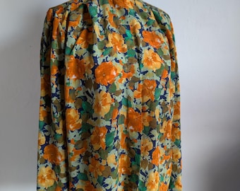 Vintage jaren 70 spectrum bloemen hoogsluitende blouse - oranje en blauwgroen shirt met lange mouwen en opstaande kraag - 14 . Verenigd Koninkrijk