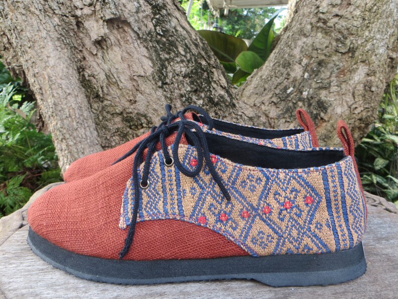 Alexa Vegan Womens Shoes Oxfords In Natural Hemp /& Naga Tribal Embroidery