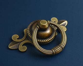 Antique Finish Ring Pull for Cabinets and Drawers, Quality Metal Leaf Design Handle, Rustic Furniture Hardware, Ornate Cabinet Knob 1 pc
