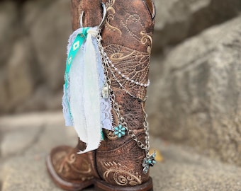 Boot Chains & Charms Turquoise with Silver