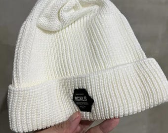 funny knit beanie, trendy beanie, 2000s hats, white and green color beanie