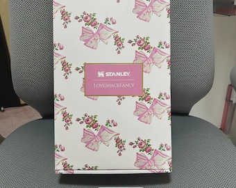 Stanley x LoveShackFancy Holiday Quencher 40oz  Tumbler with Fancy Box Pink