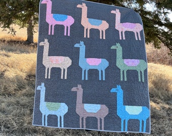 Pastel Llama Quilt, Alpaca Throw Quilt, Linen and Cotton Quilt 5’ x 6’