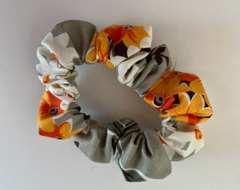 Retro Floral Hair Scrunchie