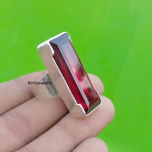 Garnet Ring, 925 Sterling Silver Jewellery, Handmade Jewelry, Western Girl Ring, Attractive Ring Statement Band Ring Rectangle Gemstone Ring