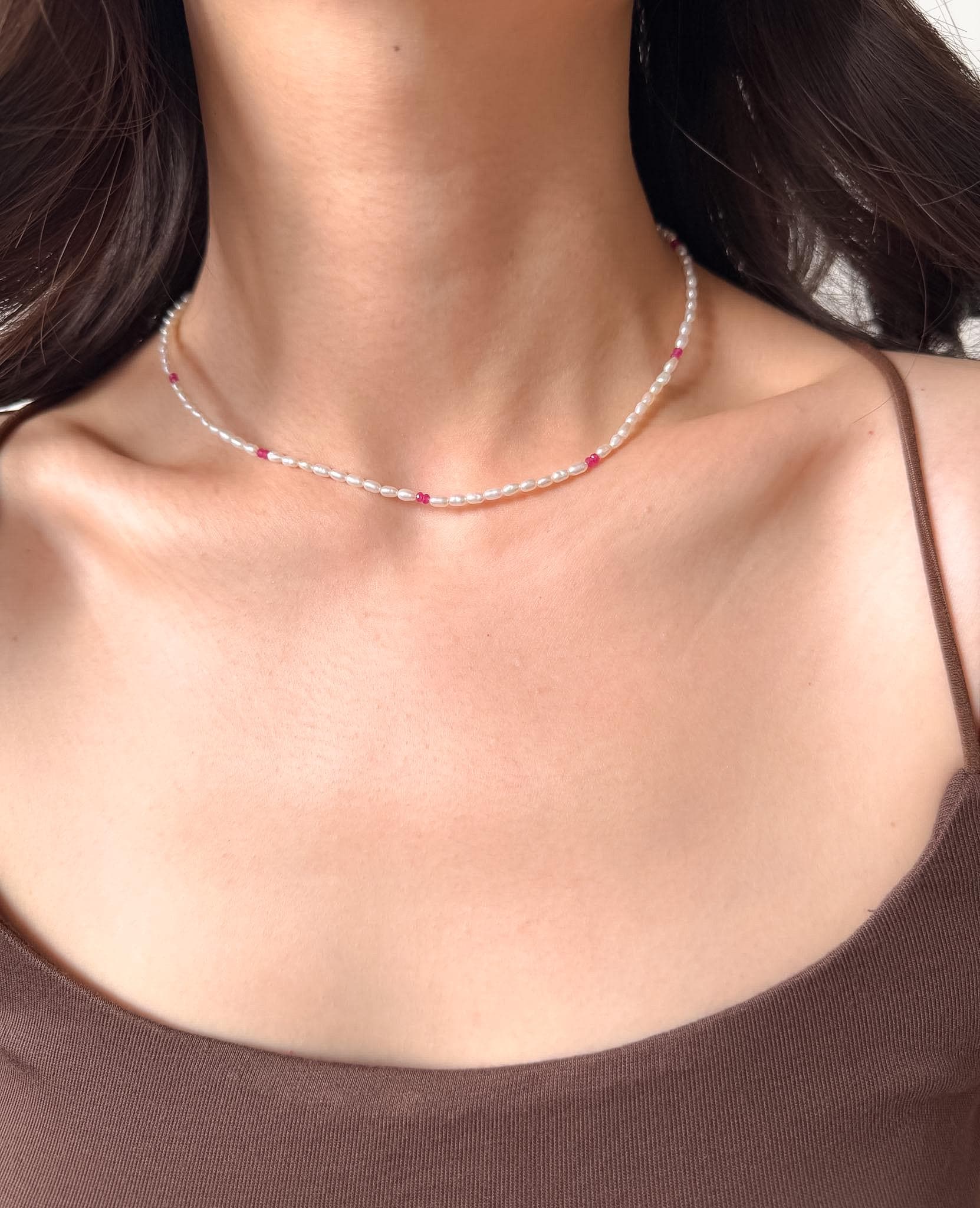 Pink Accent Pearl Choker Necklace, Minimalist