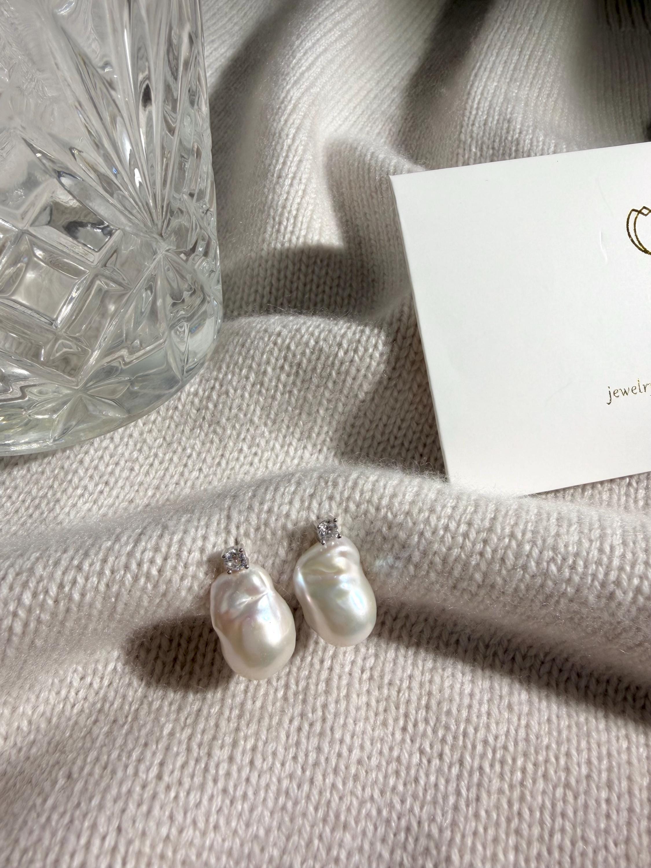 Large Baroque Pearl Stud Earrings 2cm Minimal Zircon Elegant