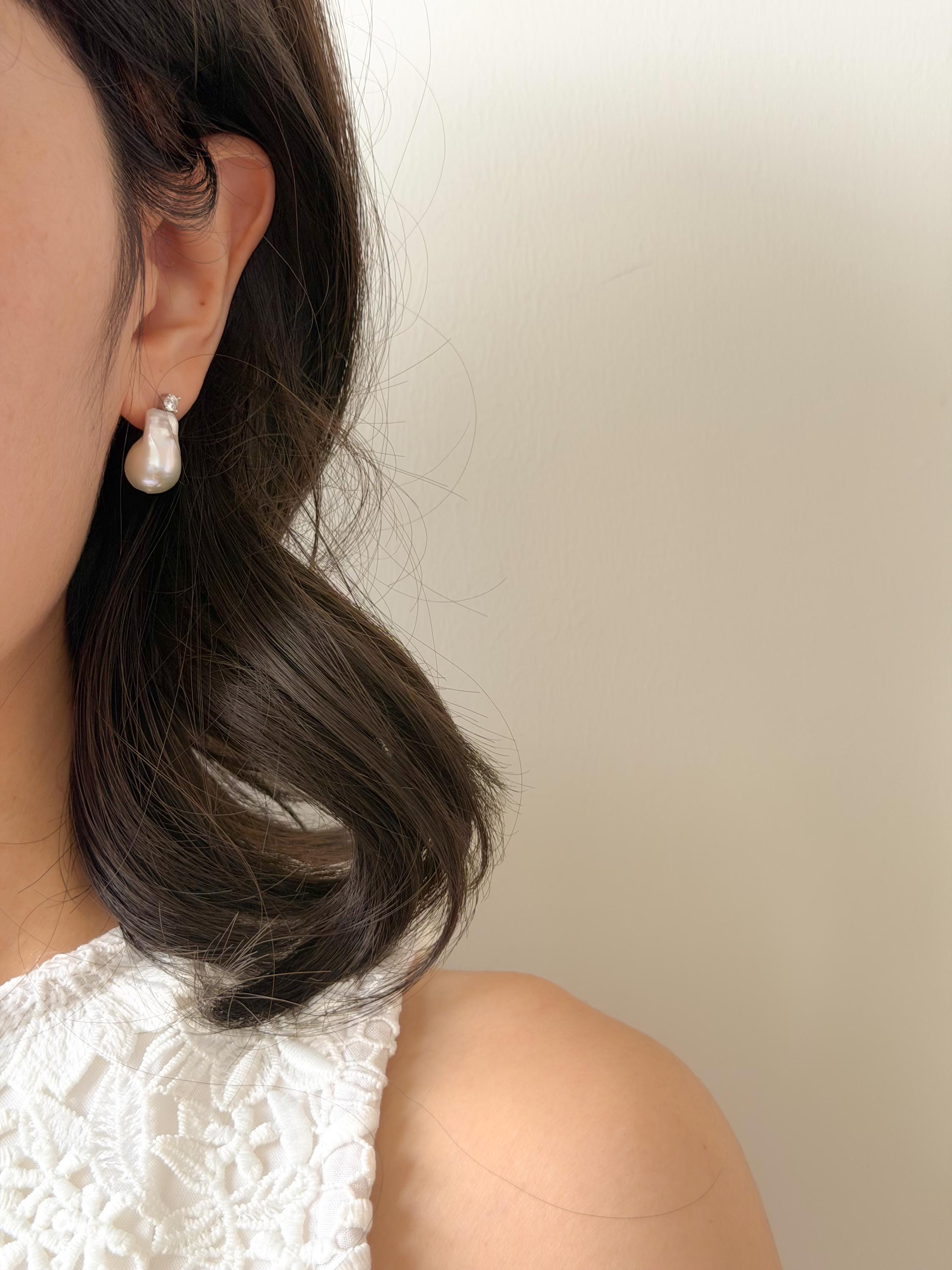 Large Baroque Pearl Stud Earrings 2cm Minimal Zircon Elegant
