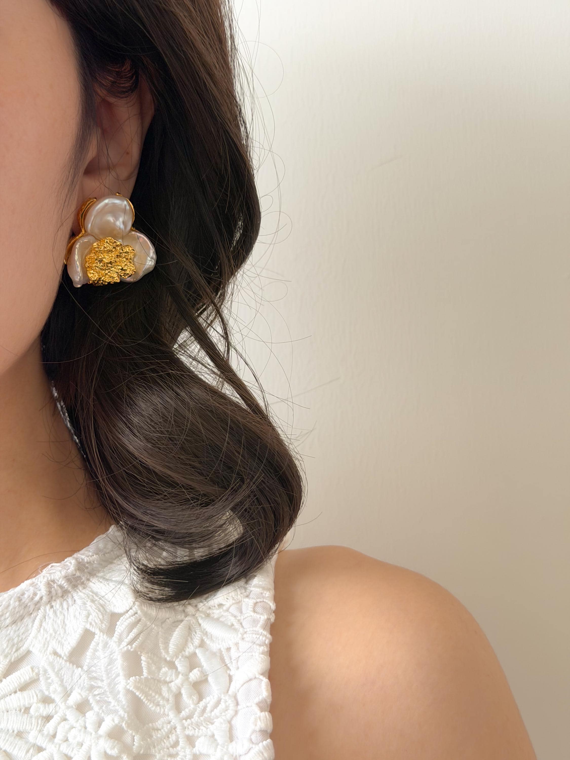 18k Gold Plated Flower Pearl Statement Earrings: Elegant Floral