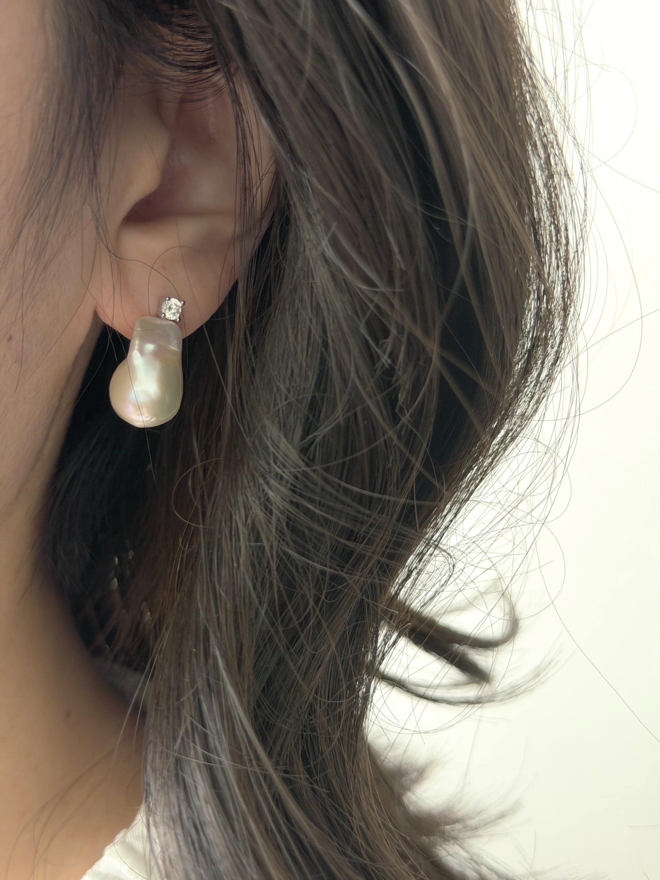 Large Baroque Pearl Stud Earrings 2cm Minimal Zircon Elegant
