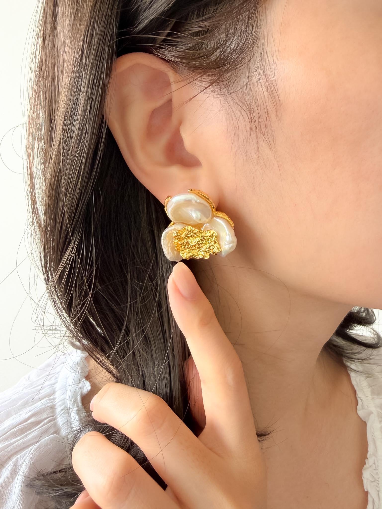 18k Gold Plated Flower Pearl Statement Earrings: Elegant Floral