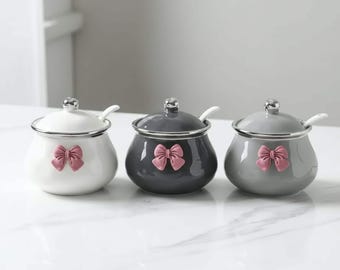 Tarro de cerámica para especias con tapa, azucarero, juego de recipientes de almacenamiento de cocina, soporte para aceite de chile, accesorio moderno para cocinar, organizador de condimentos, calor.