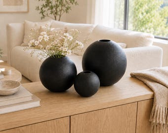 Keramische bolvaas: zwart-wit, modern Europees tafelornament (minimalistisch cadeau)