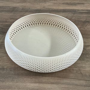 Modern 3D Printed Catchall Tray – Geometric Home Organizer Dish
