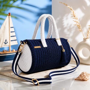 Crochet Barrel Bag Pattern – Navy White Nautical Cylinder Purse (PDF Download)