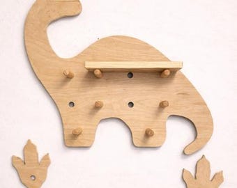 Panneau perforé artisanal en forme d'animal
