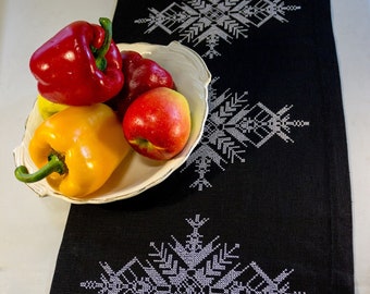 Farmhouse Linen Table Runner: Rustic Embroidered Table Decor