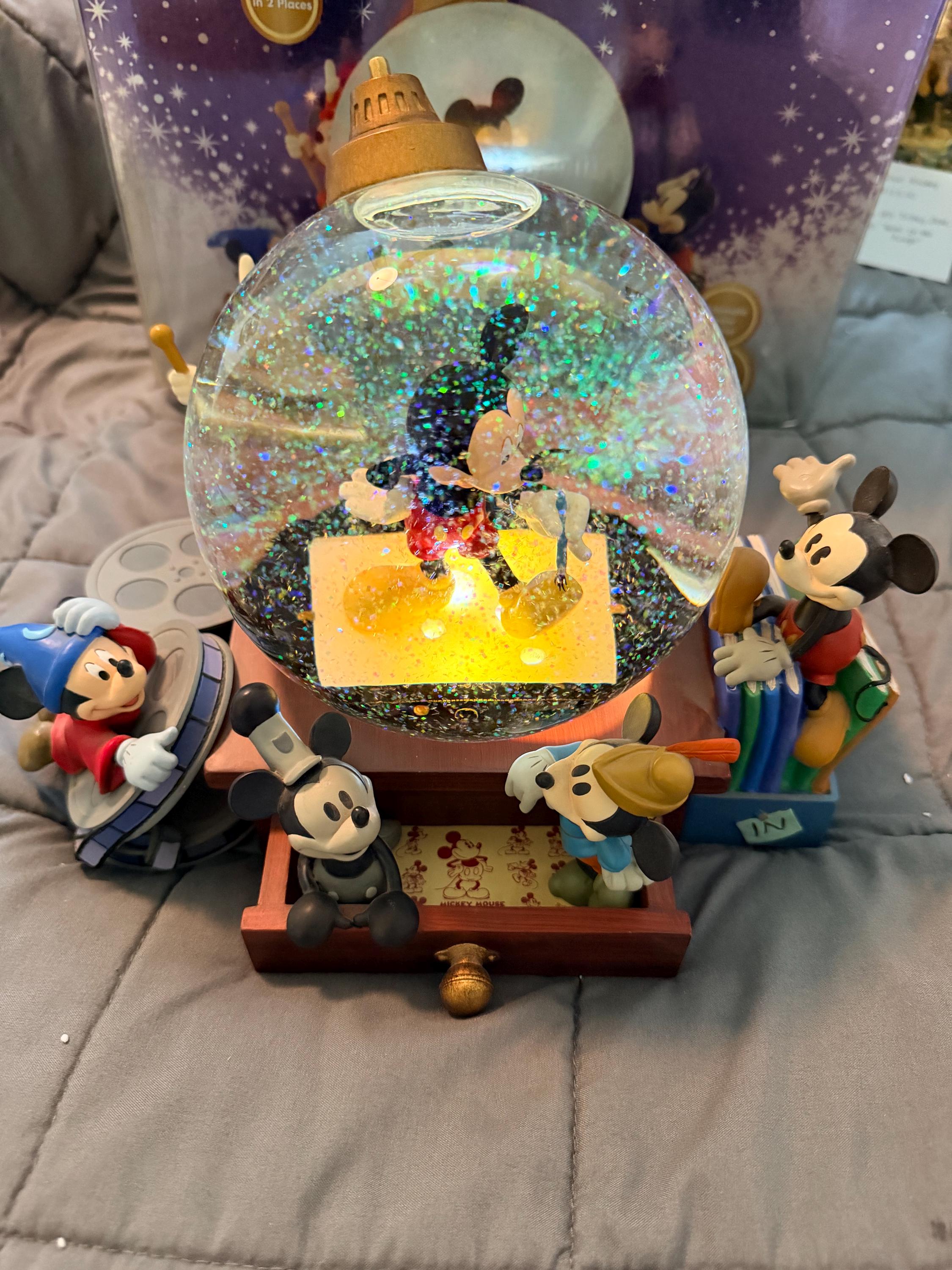 Dumbo Snow Globe - Etsy