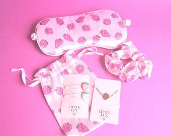 Rosa Satin Scrunchie Armband Set Slumber Party Geschenk Tasche Sleepover Kit Geburtstagsgeschenk Tween Girl Spa Accessoires Haarspange