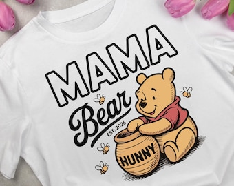 Mama Bear Est. Winnie l'ourson 2026 SVG (téléchargement numérique)