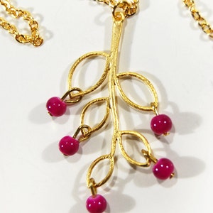Beaded Leaf Necklace Nature Pendant Dangle Jewelry