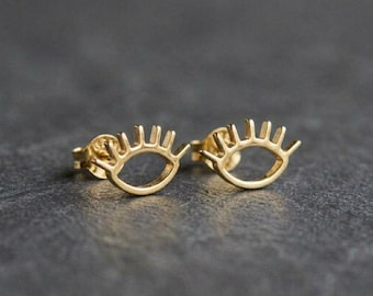 Pendientes de ojo dorados, delicados pendientes de ojo turco, joyería celestial hecha a mano, regalo griego, pequeño pendiente de ojo, joyería moderna de bruja, regalo de aniversario