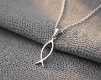 Colar com pingente de peixe Ichthys em prata de lei, símbolo cristão, joia da fé, presente de batismo.
