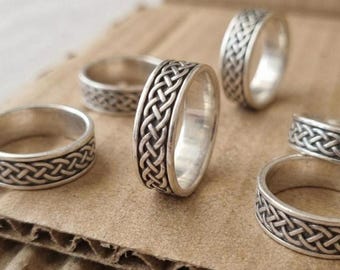 Sterling Silver Celtic Knot Ring, Oxidized Braided Band, Vintage Style Unisex Jewelry