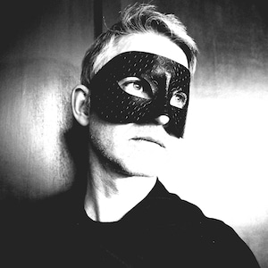 Men&#39;s Handmade Black Leather Masquerade Mask with Pattern, High Quality Unique Designer Masked Ball Mask, Venetian Style Mask,