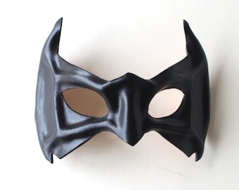 Nightwing style leather mask, Superhero Robin, Bat, Cosplay Handmade