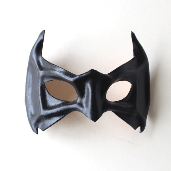 Nightwing style leather mask, Superhero Robin, Bat, Cosplay Handmade