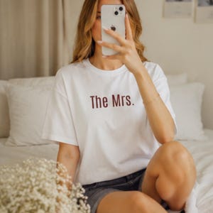 T-shirt met Mevr.-scripttekst | T-shirt bruiloft bruid, kleding vrijgezellenfeest