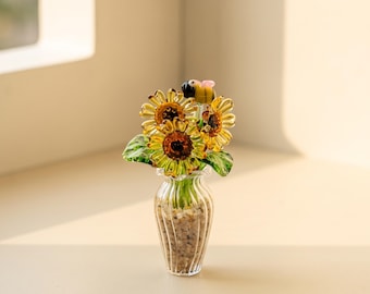 Glass Sunflower Bouquet with Bee Accent, Decorative Flower Arrangement for Home Decor and Flower Lover Gift