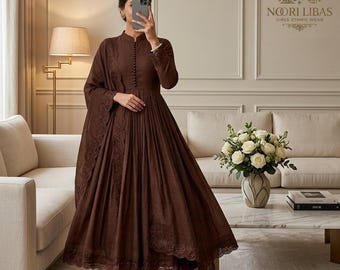 Ensemble 3 pièces Dupatta, robe de créateur en séquence lourde marron Anarkali, robe pakistanaise salwar marron, longue tenue de mariage indienne Kurti