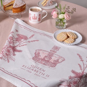 Queen's Commemorative Tea Towel, Cotton Tea Towel, Cotton Kitchen Towel, Cotton Dish Towel, Handmade in UK