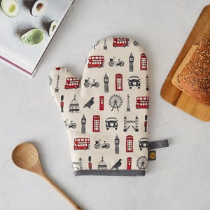 London Icons Oven Mitt - Lovingly Made In Britain, Cooking Gloves, Insulated Cotton, Kitchen Glove, Oven Glove, Pot Holder