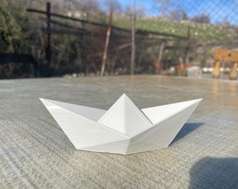 3D Printed Paper Boat Figurine - Minimalist Desk Decor - Origami Inspired Nautical Ornament - Unique Gift for Dreamers & Travelers