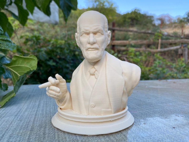 Sigmund Freud Bust Statue - Psychology Desk Decor - 3D Printed Intellectual Ornament - Psychoanalysis Gift - Therapist Office image 1