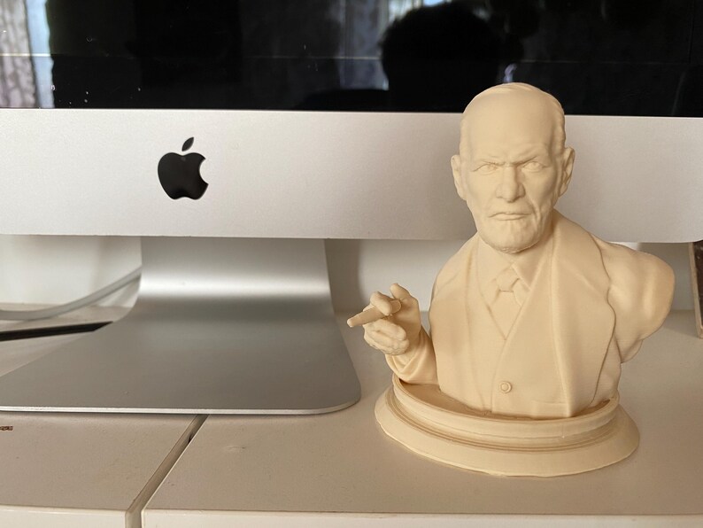 Sigmund Freud Bust Statue - Psychology Desk Decor - 3D Printed Intellectual Ornament - Psychoanalysis Gift - Therapist Office image 9