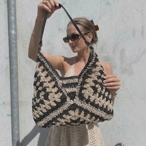 Modèle de sac hobo carré grand-mère au crochet PDF, sac à bandoulière crème noir, sac à main bohème, téléchargement numérique