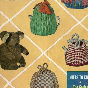 Patons C.18 Craft book knitting crochet motifs knitted bags toys tea cosies dog coat socks dolls clothes very good condition