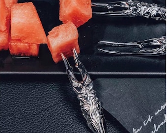 Edelstahl Hirschkäfer Obst Gabel, Realistischer Dessert Pick, Gothic Aperitif Spieß, Steampunk Tischdekoration, Einzigartiges Foodie Geschenk