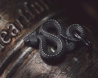 Handgemachte 925 Sterling Silber Klapperschlange Anhänger Halskette - Eingewickelte Schlange, Gothik Tier Schmuck, Vintage Stil, Einzigartiges Geschenk für Männer & Frauen