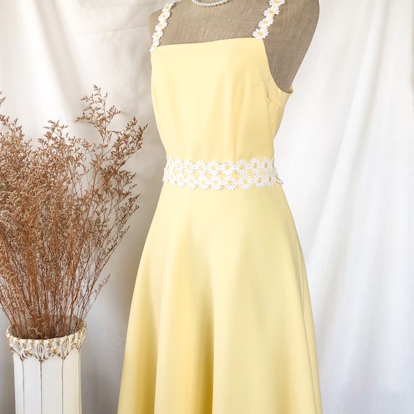 Yellow Prom Dress Flower Princess Party Dress Vintage summer Retro Lace Shoulder Straps school dance dress70's style yellow bridesmaid dress